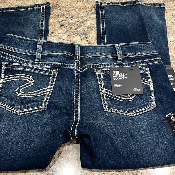 Women’s NWT Silver Jeans Suki - Picture 4 of 4